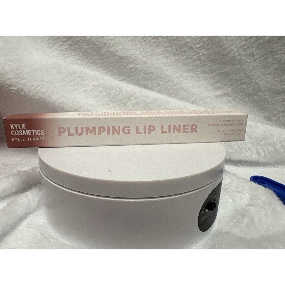 Kylie Cosmetics Plumping Lip Liner 363 Risky Rose 0.038 oz 1.1g New in Box